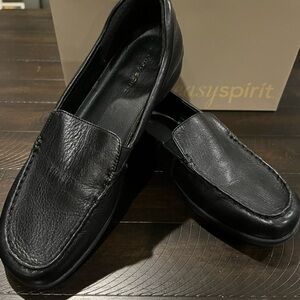 Easy Spirit Women’s Classic Black Slip-On Loafers shoes size 9.5 9 1/2